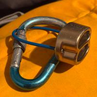 Discensore secchiello arrampicata