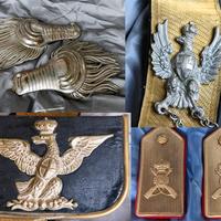 Militaria - Bandoliera, spalline e mostrine