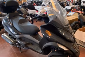 mp3 piaggio cc400 anno 2007