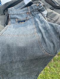 Pantaloni moto