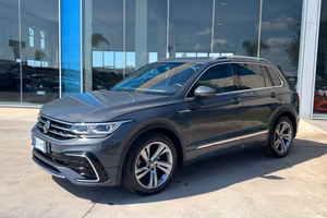 Volkswagen Tiguan 2.0 tdi R-Line 150cv dsg