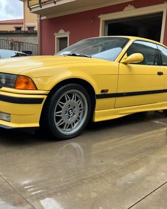 BMW M3 E36 3.0 (1995) - Giallo Dakar , originale