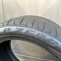 2 Pneumatici posteriori Pirelli Pzero 265/40 ZR 19