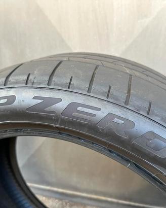 2 Pneumatici posteriori Pirelli Pzero 265/40 ZR 19