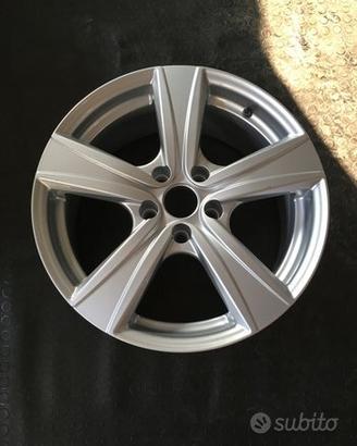 Cerchi gommati e non diverse marche e misure