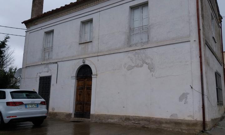 Casa di campagna con ulivi 55.000