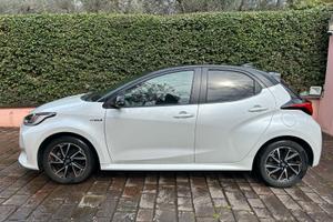 Toyota yaris 1.5 Hybrid Style