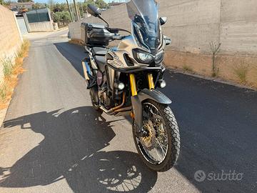 Honda africa twin 1000 dct