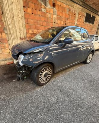 Fiat 500 incidentata