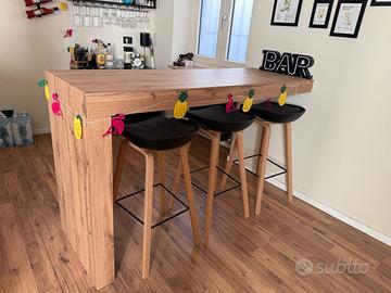 Bancone bar + sgabelli per uso domestico