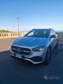 Mercedes CLASSE GLA full