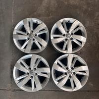 Cerchi in lega da 15'' per Polo volkswagen