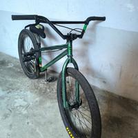 Medusa 26"  scambi0 anche per monopattino elettric