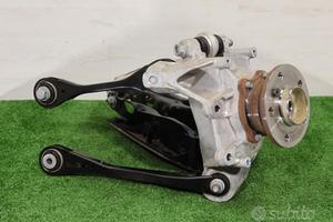 BMW G07 Mozzo fusello posteriore sinistro | 25140