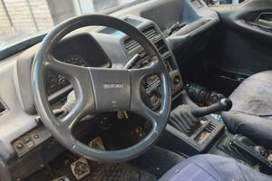 Suzuki suv