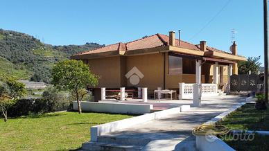 3 LOCALI A CAMPOROSSO