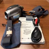 Sony Handycam DCR-DVD203 videocamera