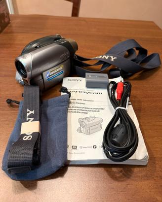 Sony Handycam DCR-DVD202 videocamera