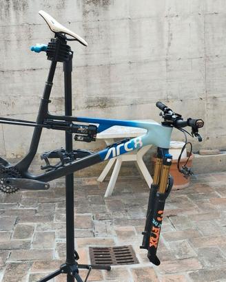 ARC8 ESSENTIAL TG.M