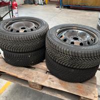 Gomme invernali 195/60 R15 88T + cerchi per Fiat