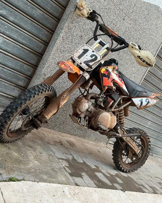 Telaio pit bike 125 plastiche serbatoio e carburat