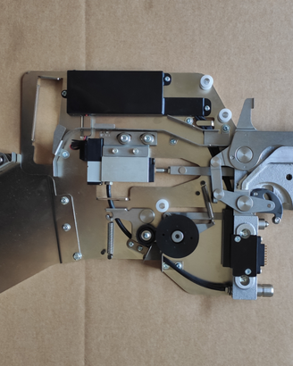 Feeder per Pick and Place 1*2mm LG4 M4A00 010 F12