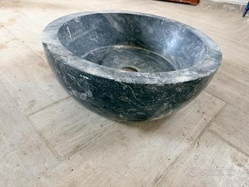 Lavabo in marmo nero