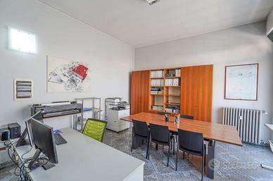 BONATE SOTTO, LOCALE COMMERCIALE