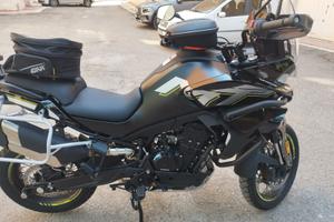 CF MOTO 800 EXPLORER