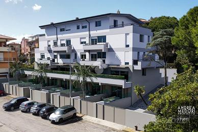 3 LOCALI A PORTO SANT'ELPIDIO