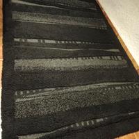 TAPPETO NERO FANTASIA. 