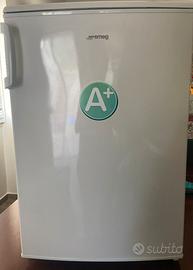 Congelatore verticale a cassetti SMEG