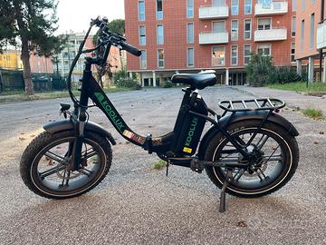 Bicicletta elettrica Koolux KS6 con batteria extra