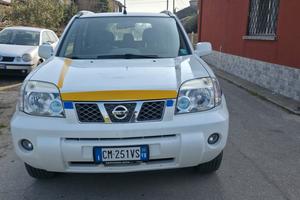 Nissan X-Trail 2.5 16V Elegance 4x4 gancio traino