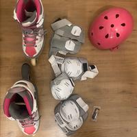 Pattini a rotelle con accessori e casco
