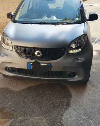 Smart coupe