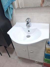 Mobile bagno con specchio 
