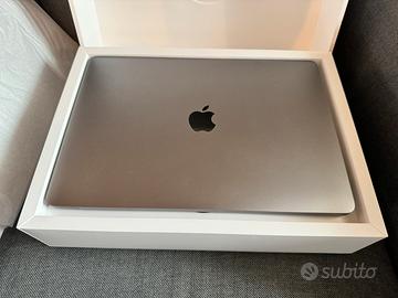 Apple MacBook Pro 13” - 2017