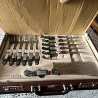 Set forchette e coltelli