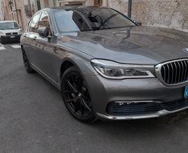 BMW Serie 7 (G11/12) - 2016