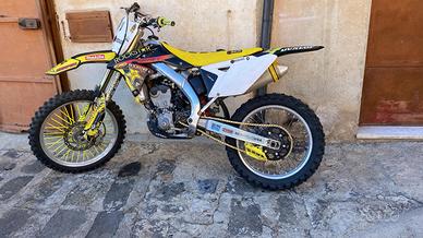 Suzuki rmz 250