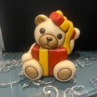 Orso con dono thun