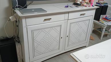 Credenza in legno massello