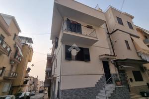 CASA SEMINDIPENDENTE A BAGNARA CALABRA