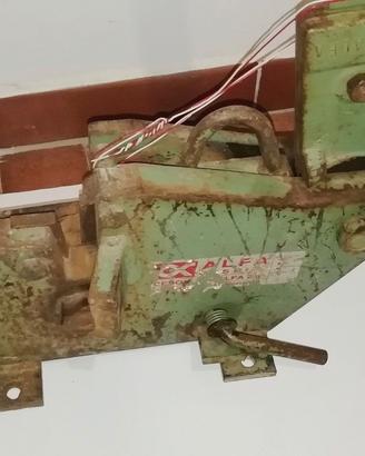 Cesoia tranciatrice per tondini d’acciaio