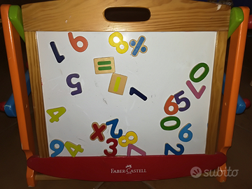 Lavagnetta per bambini e pallottoliere per contare