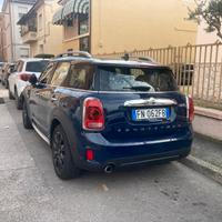 Mini countryman d hype wired