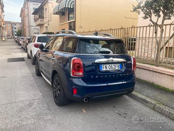 Mini countryman d hype wired