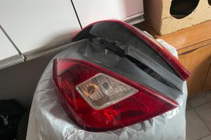 luci stop opel corsa D