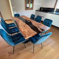 Tavoli  in legno e resina su misura 